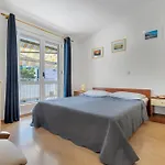 Klara 2 Makarska