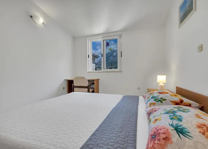 Klara 2 Apartman Makarska