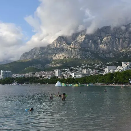 Klara 2 Apartman Makarska